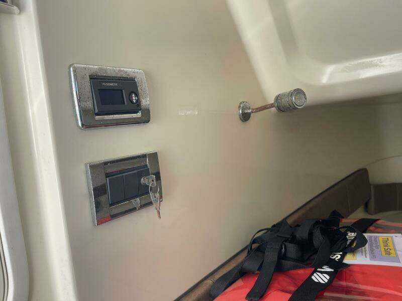 30ft Chris Craft Yacht For Sale