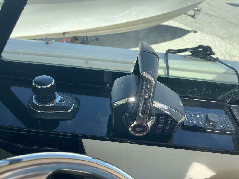 30ft Chris Craft Yacht For Sale