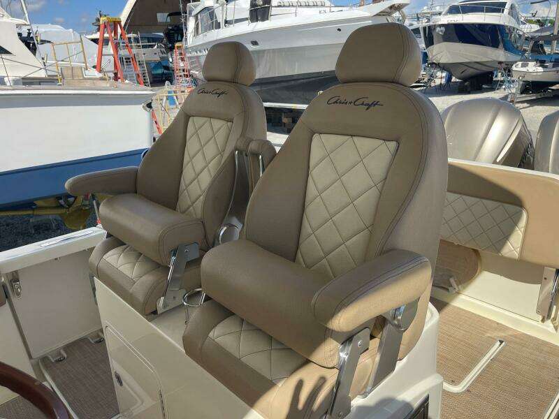 30ft Chris Craft Yacht For Sale