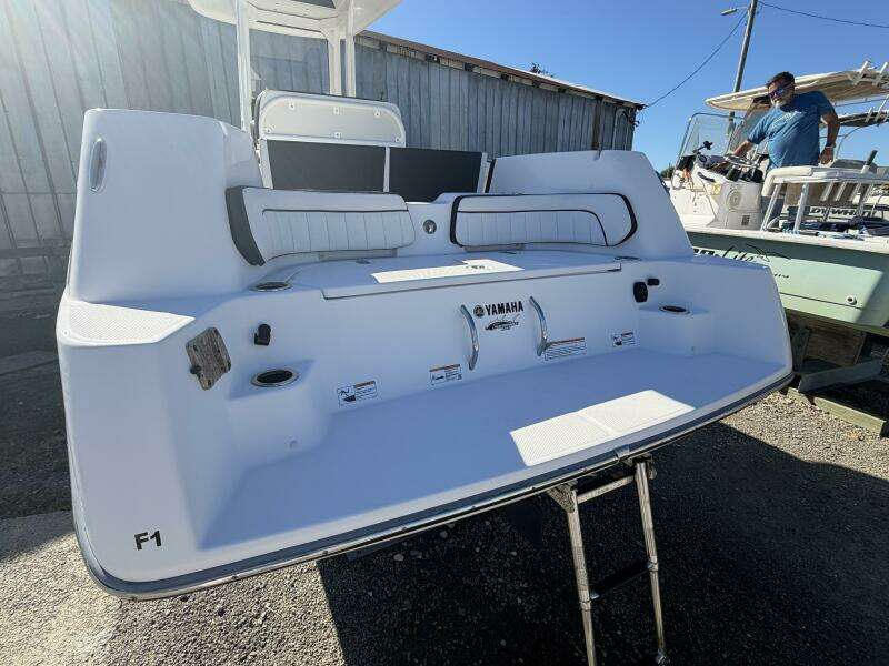25ft Yamaha Boats Yacht For Sale