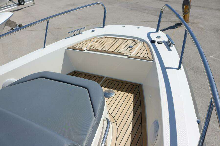 Forward Seating