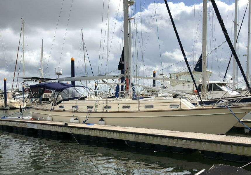 2001 Island Packet 420 SV Texas