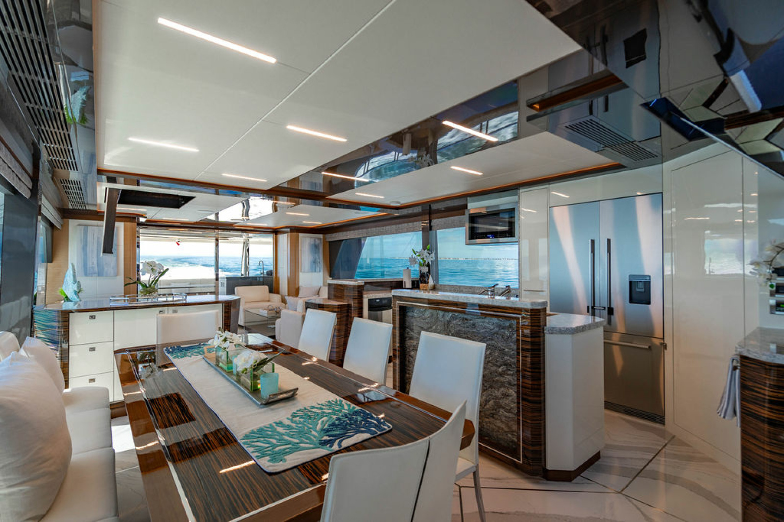 2020 Ocean Alexander 84R
