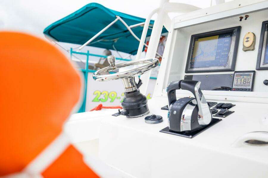 Helm Station