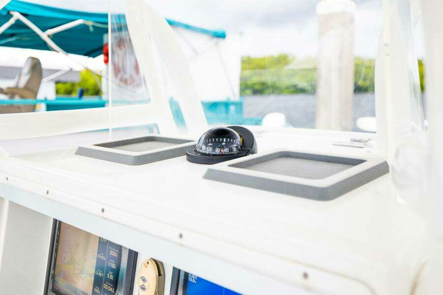 STILL DREAMIN 32ft Yellowfin Yacht For Sale