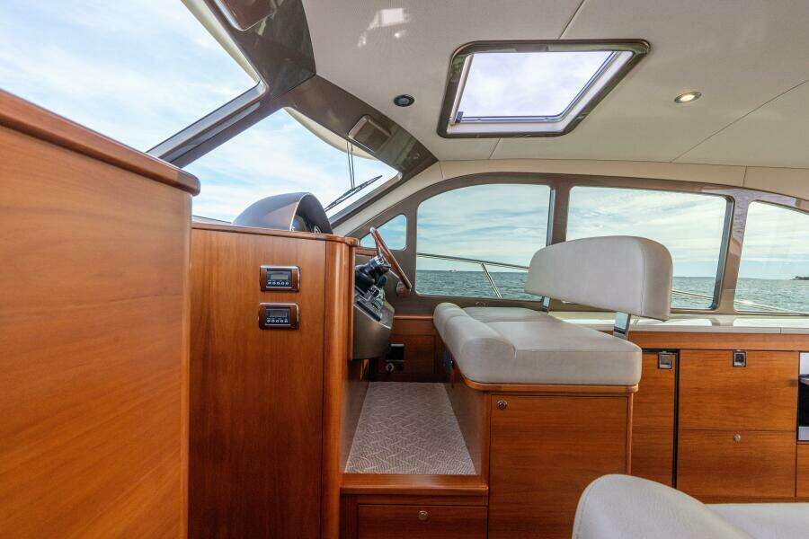 Bella Luna 50ft Palm Beach Motor Yachts Yacht For Sale