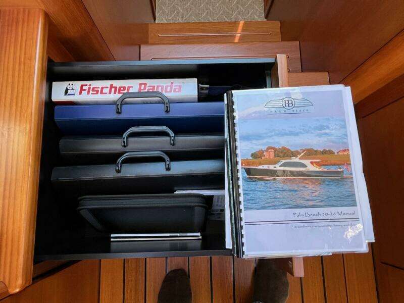 Bella Luna 50ft Palm Beach Motor Yachts Yacht For Sale