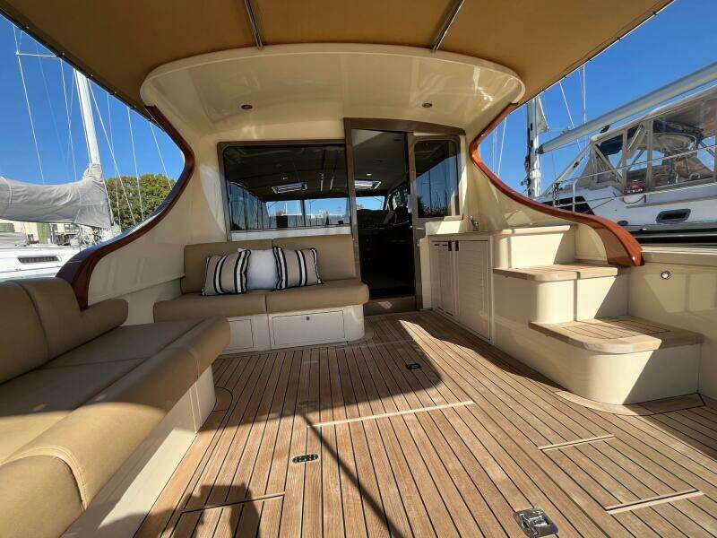 Bella Luna 50ft Palm Beach Motor Yachts Yacht For Sale
