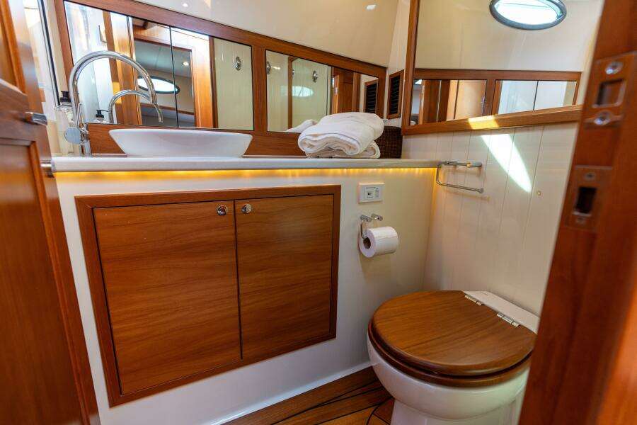 Bella Luna 50ft Palm Beach Motor Yachts Yacht For Sale