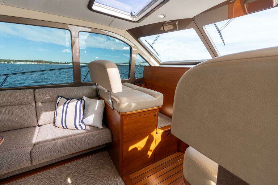Bella Luna 50ft Palm Beach Motor Yachts Yacht For Sale