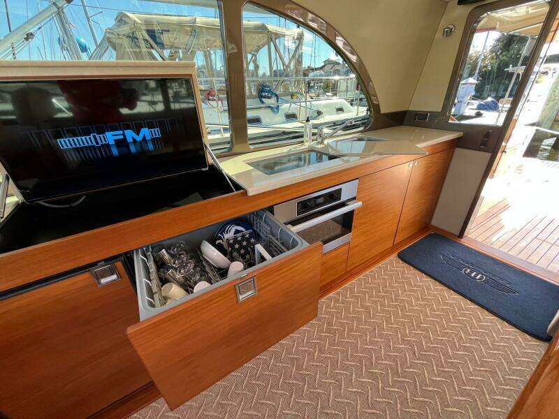 Bella Luna 50ft Palm Beach Motor Yachts Yacht For Sale