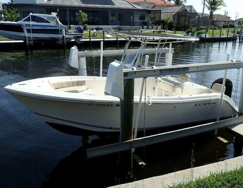 22ft Cobia Yacht For Sale