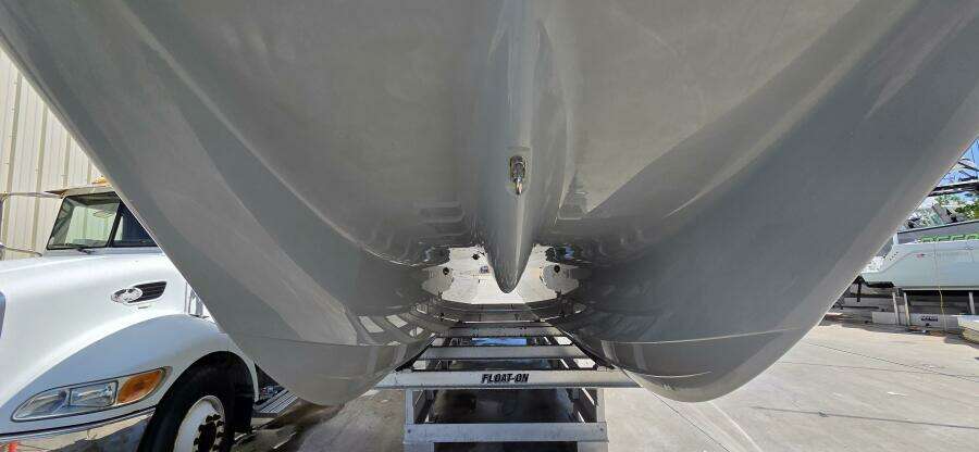Hit N Run 35ft Invincible Yacht For Sale