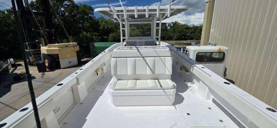 Hit N Run 35ft Invincible Yacht For Sale