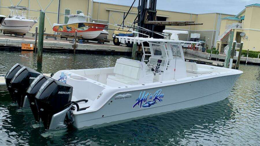 Hit N Run 35ft Invincible Yacht For Sale