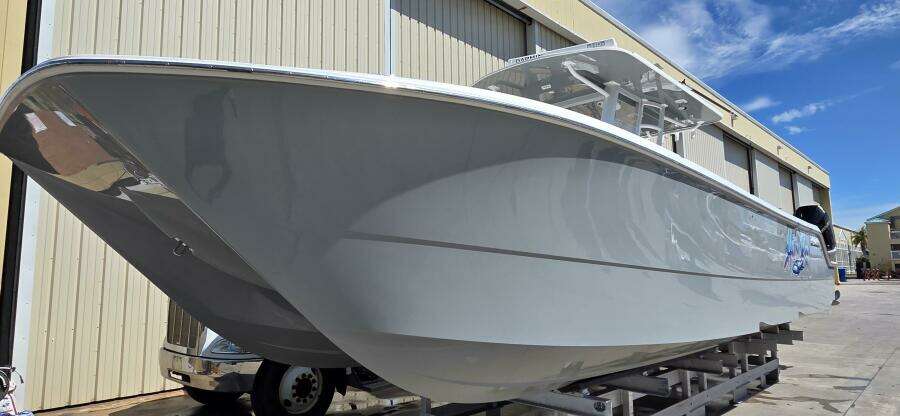 Hit N Run 35ft Invincible Yacht For Sale