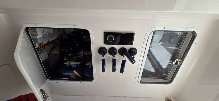 Hit N Run 35ft Invincible Yacht For Sale