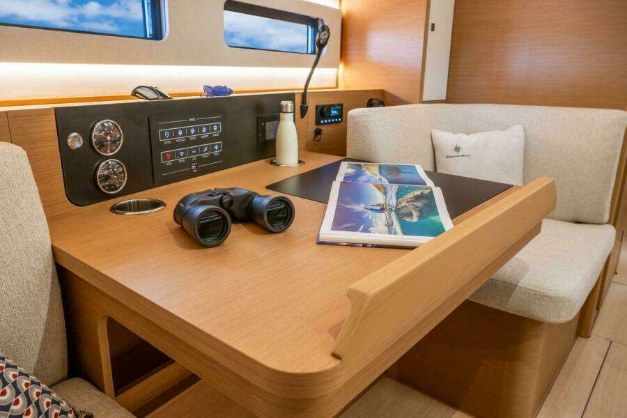 41ft Jeanneau Yacht For Sale