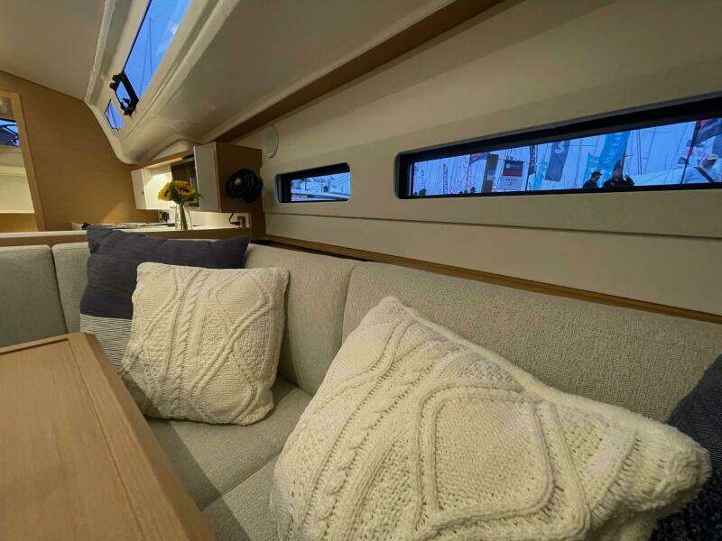 41ft Jeanneau Yacht For Sale
