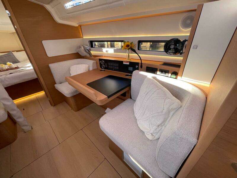 41ft Jeanneau Yacht For Sale