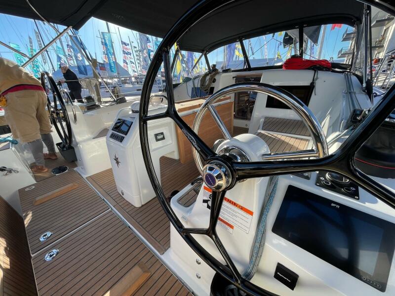 2027 Jeanneau Sun Odyssey 415