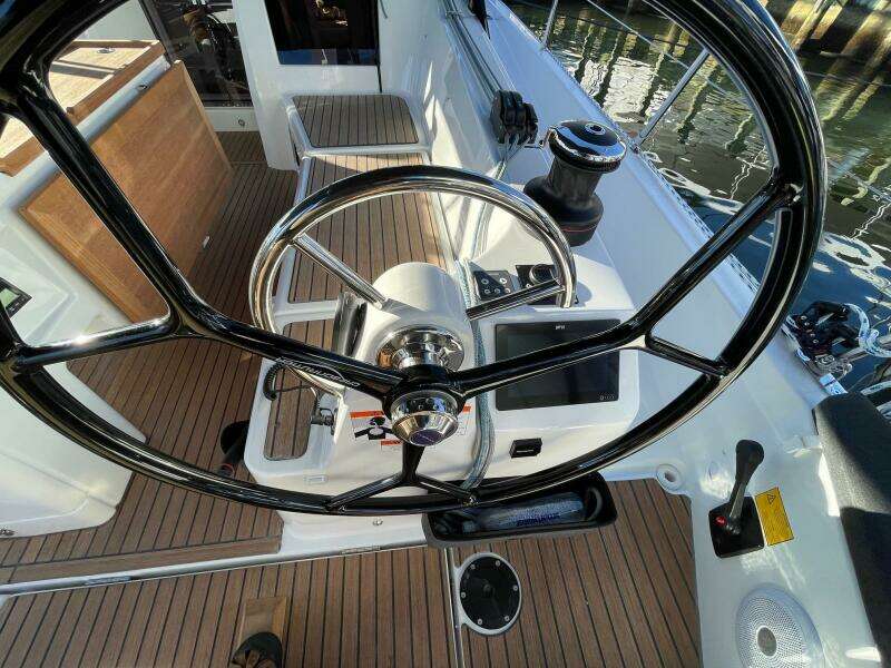 41ft Jeanneau Yacht For Sale