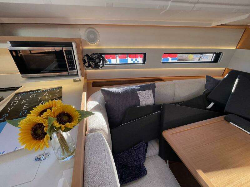 41ft Jeanneau Yacht For Sale