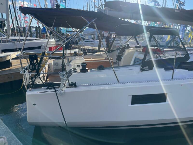 2027 Jeanneau Sun Odyssey 415