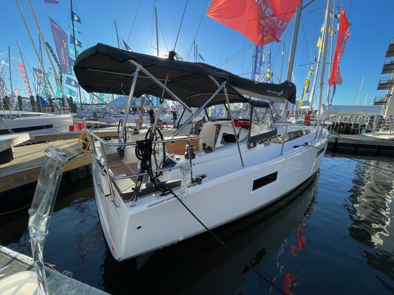 2027 Jeanneau Sun Odyssey 415