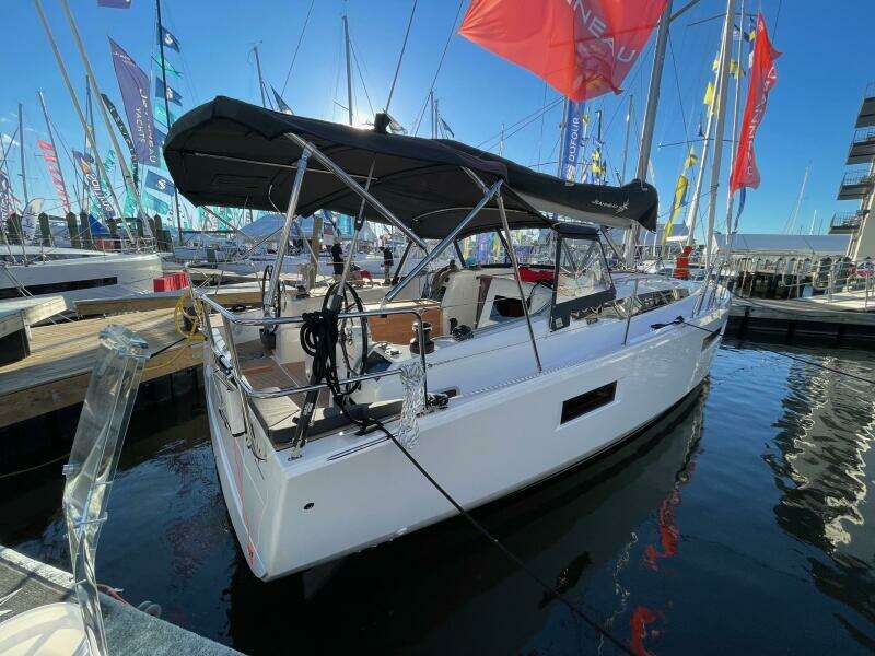 41ft Jeanneau Yacht For Sale