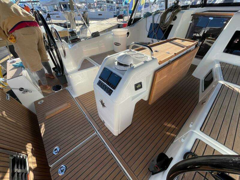 41ft Jeanneau Yacht For Sale