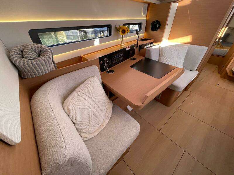 41ft Jeanneau Yacht For Sale