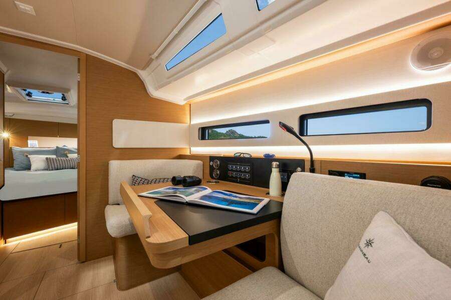 41ft Jeanneau Yacht For Sale