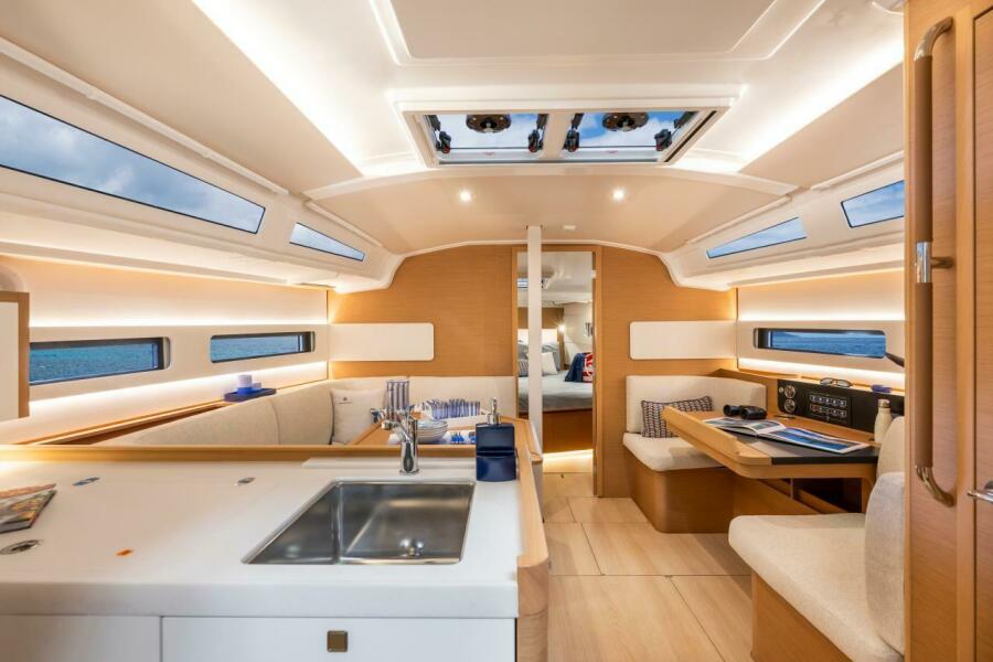 2027 Jeanneau Sun Odyssey 415
