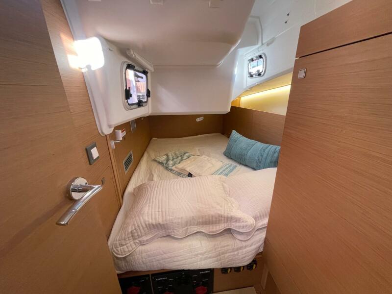 2027 Jeanneau Sun Odyssey 415