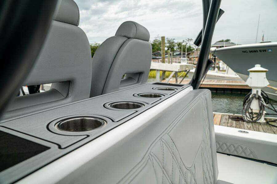 33ft Front Runner Yacht For Sale 33ft Front Runner Yacht For Sale