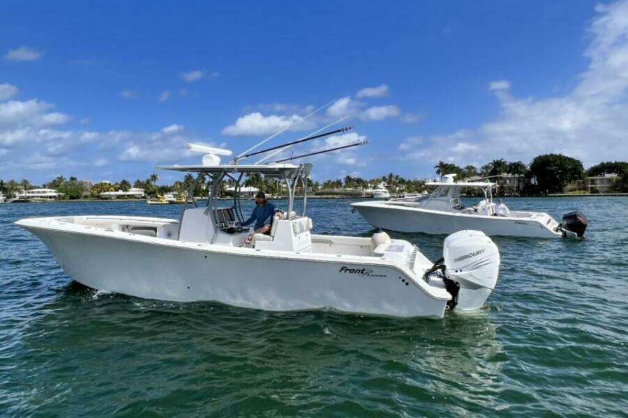 33ft Front Runner Yacht For Sale 33ft Front Runner Yacht For Sale
