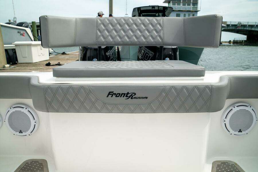 33ft Front Runner Yacht For Sale 33ft Front Runner Yacht For Sale