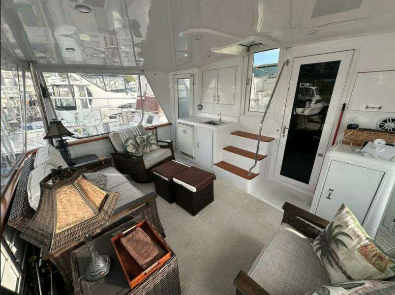 48ft Hatteras Yacht For Sale