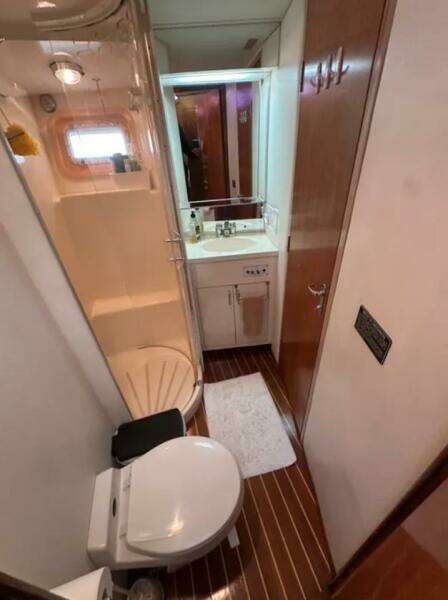 48ft Hatteras Yacht For Sale