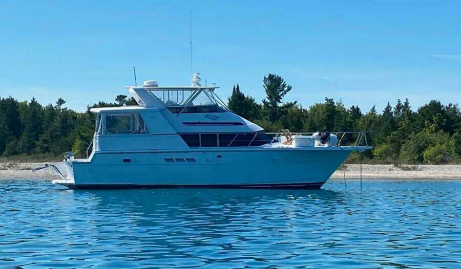 48ft Hatteras Yacht For Sale