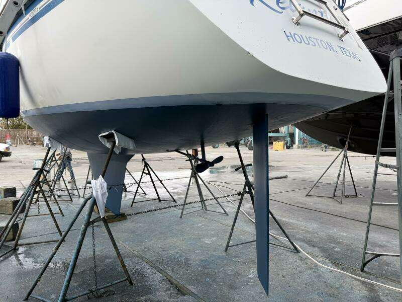 Relentless 34ft Hunter Yacht For Sale