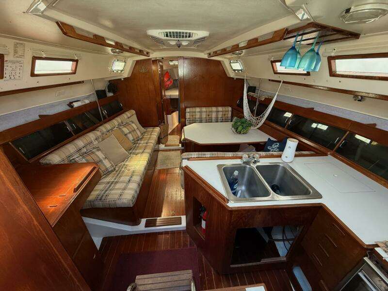 34ft Hunter Yacht For Sale 34ft Hunter Yacht For Sale