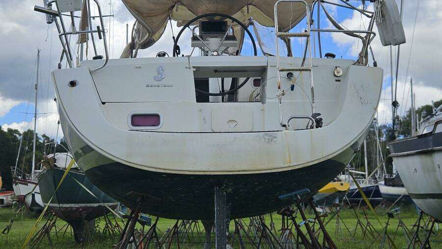 Martine 34ft Beneteau Yacht For Sale