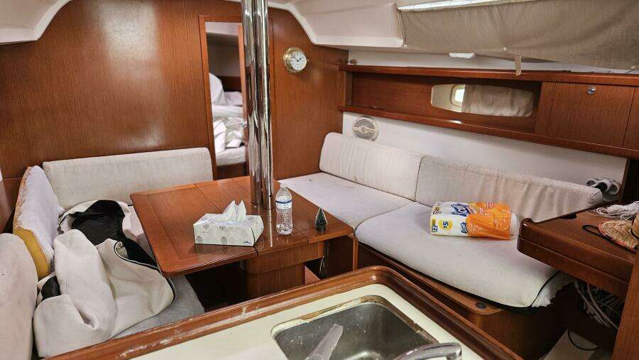 Martine 34ft Beneteau Yacht For Sale