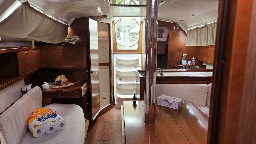 Martine 34ft Beneteau Yacht For Sale