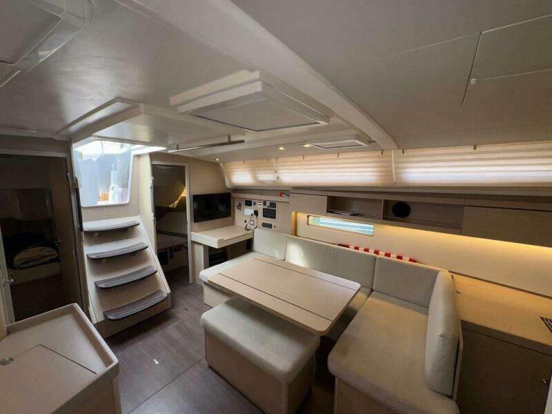 Bluebird 40ft Beneteau Yacht For Sale