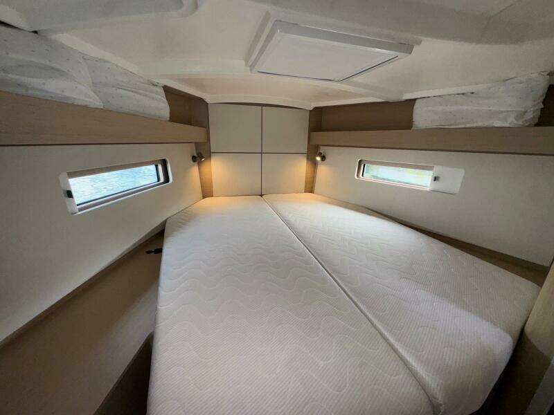 Bluebird 40ft Beneteau Yacht For Sale