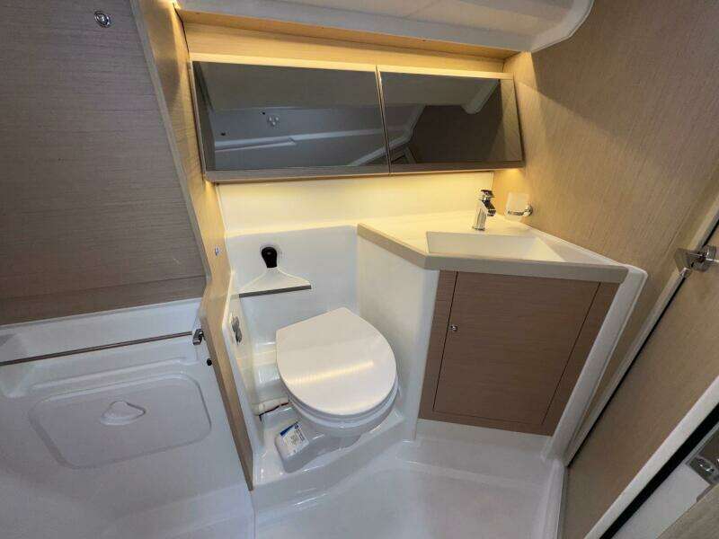 Bluebird 40ft Beneteau Yacht For Sale