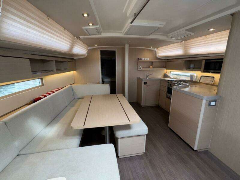 Bluebird 40ft Beneteau Yacht For Sale